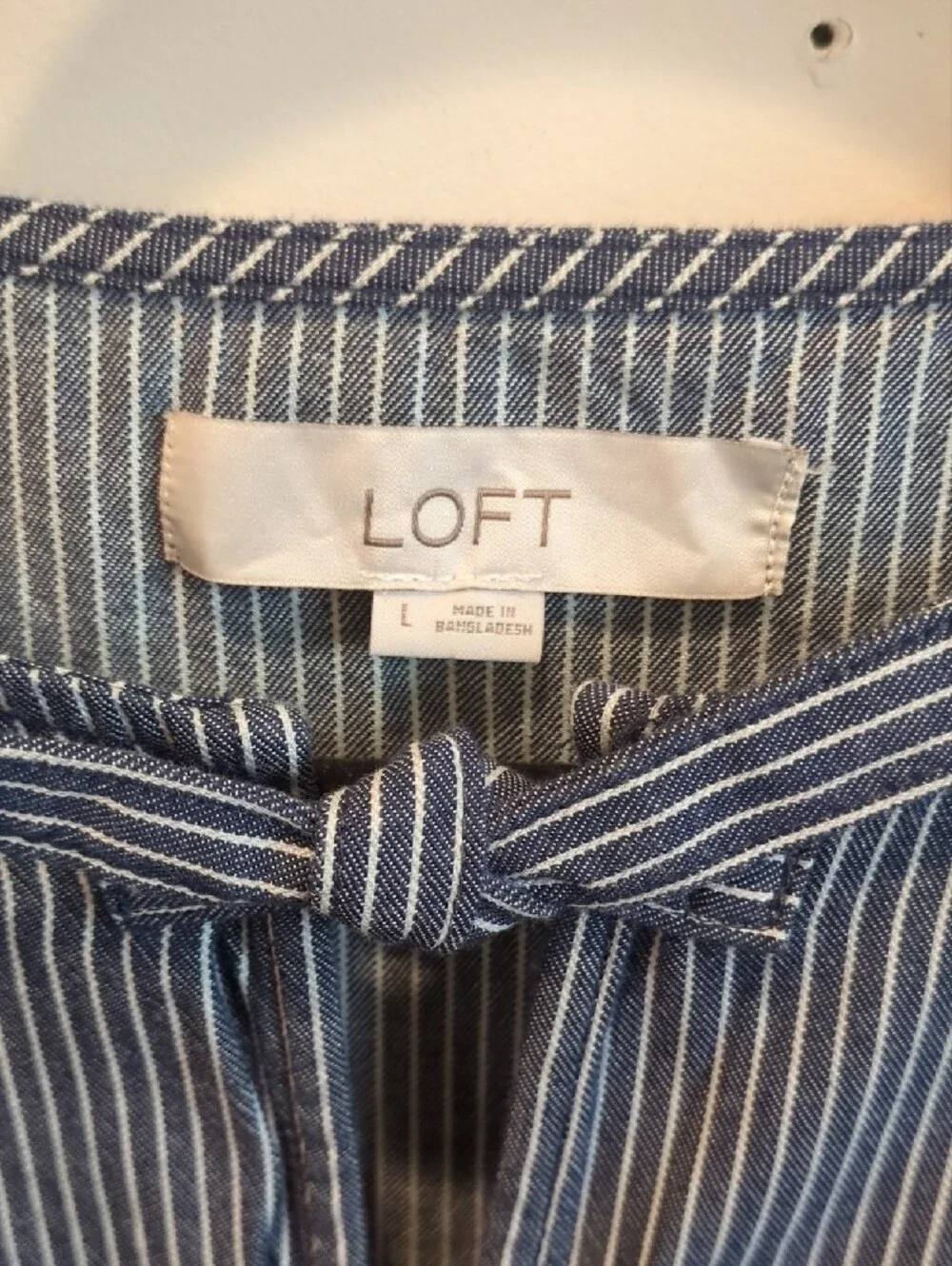 Preppy Nautical Americana Coastal LOFT Navy Pinstripe Tie Front Boxy Top Sz Lg